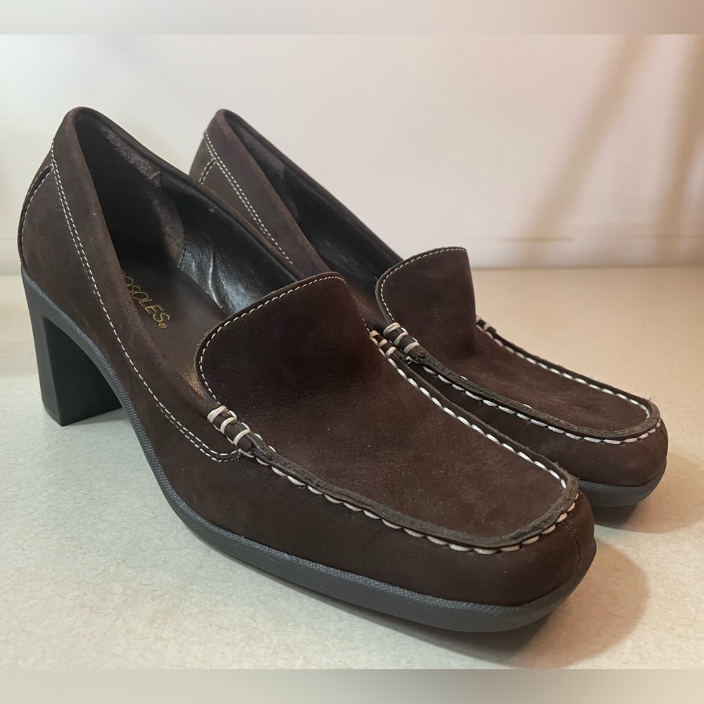 AEROSOLES Brown Heeled Loafers